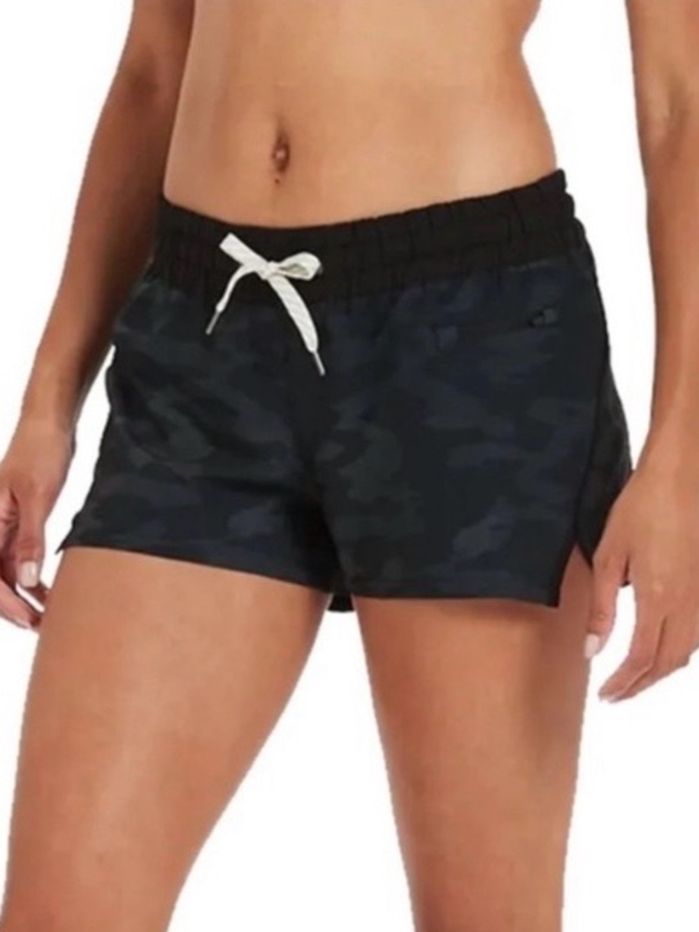 Vuori Clementine Short, size S Small, Black Camo Elastic-Waist Shorts